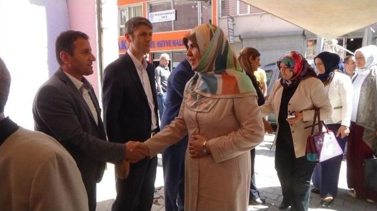 Van Belediye Eş Başkanlarından Hakkari&rsquo;ye Bayram Ziyareti