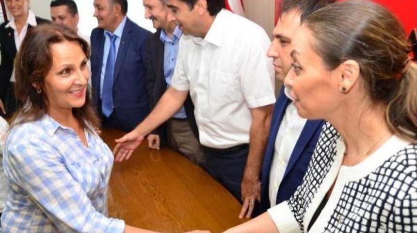 Mhp'li G&uuml;nal: Bize 'morg Bek&ccedil;isi' Diyenler, Elini Tabut &Uuml;zerine Koyup Miting Yapıyor