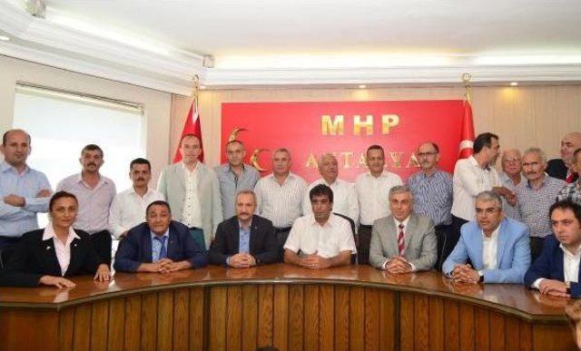 Mhp li Günal: Bize morg Bekçisi Diyenler, Elini Tabut Üzerine Koyup Miting Yapıyor 1