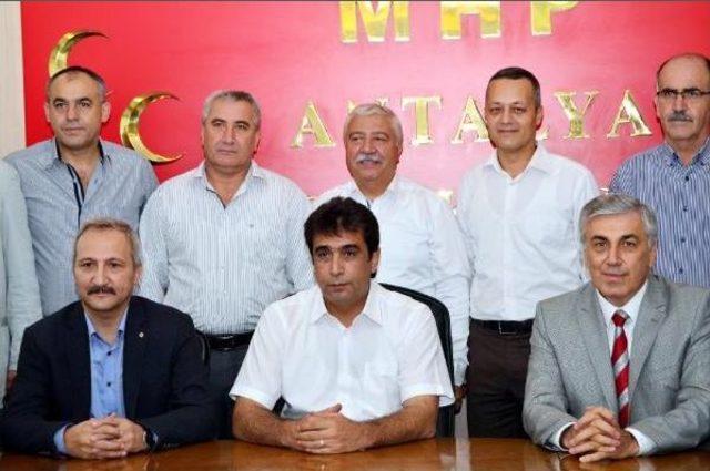 Mhp li Günal: Bize morg Bekçisi Diyenler, Elini Tabut Üzerine Koyup Miting Yapıyor 3