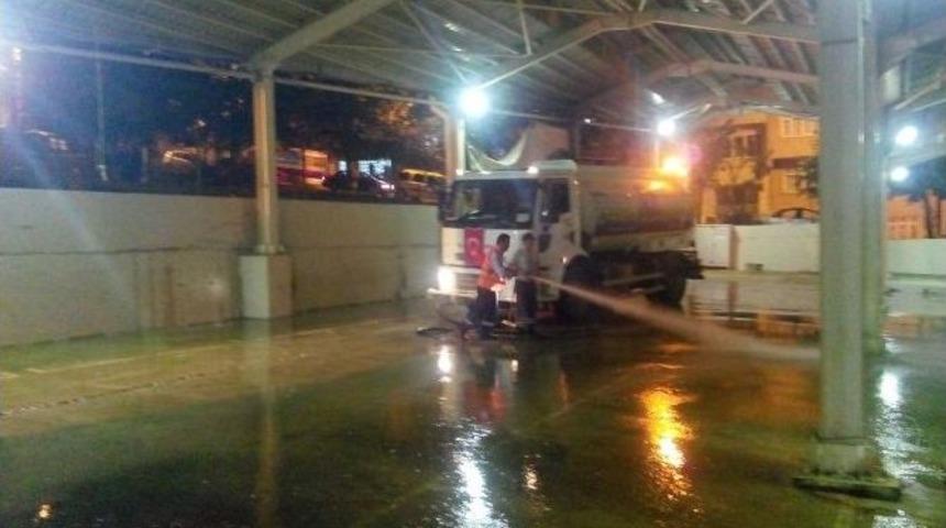Kurban Kesim Alanlarında &lsquo;yıldırım&rsquo; Temizlik
