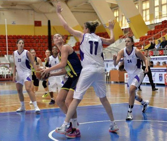 Anadolu Jet Botaş Cup Turnuvası'nda Fenerbahçe Galip