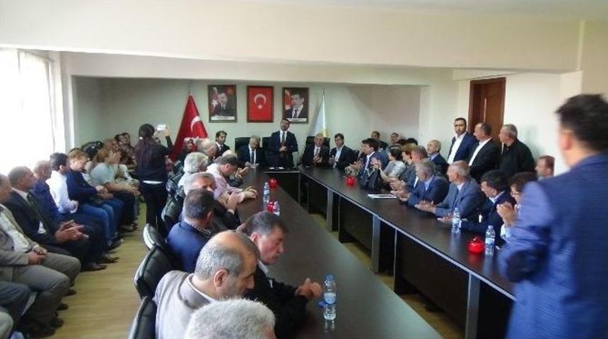 Ak Partililer Bayramda Bir Araya Geldi