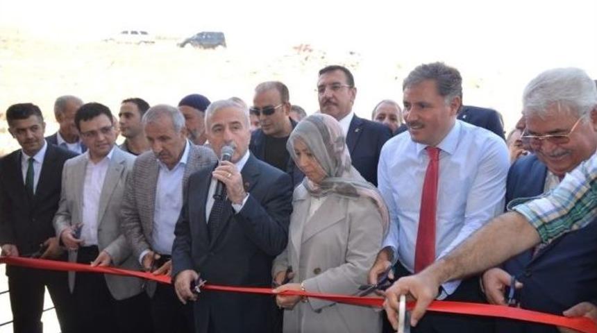 Hayırseverlerin Yaptırdığı Cami A&ccedil;ıldı