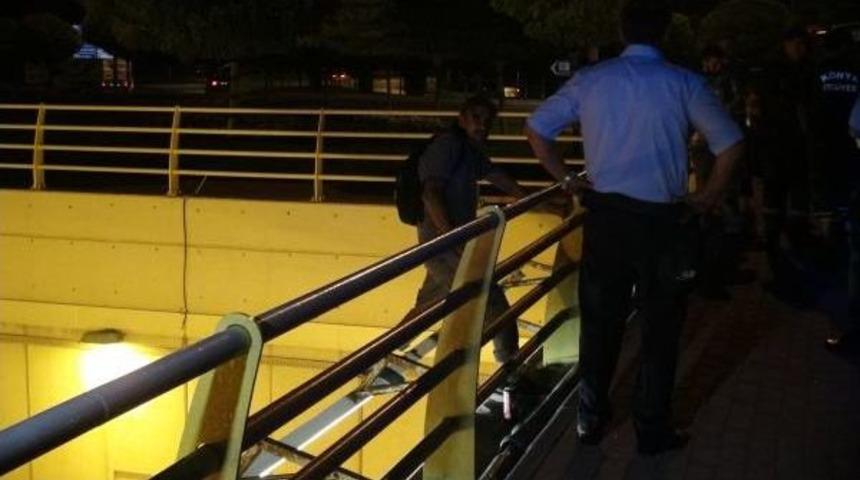 Boşandığı Eşi &Ccedil;ocuğunu G&ouml;stermeyince Intihar Etmek Istedi