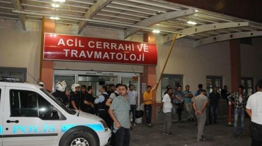 Polisi Yaralayan Ter&ouml;rist, Yaralı Yakalandı