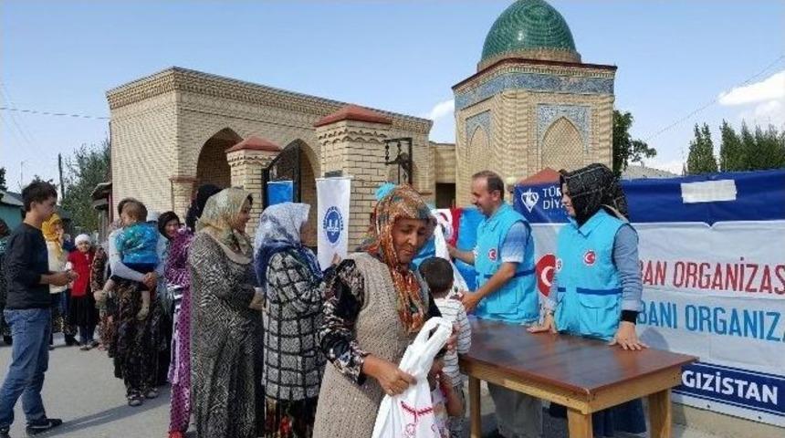 T&uuml;rkiye Diyanet Vakfı Kırgızistan&rsquo;da Kurban Dağıtımlarını S&uuml;rd&uuml;r&uuml;yor