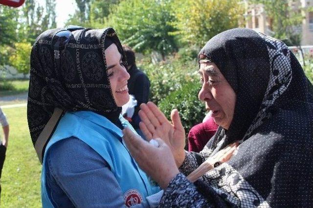 Türkiye Diyanet Vakfı Kırgızistan’da Kurban Dağıtımlarını Sürdürüyor