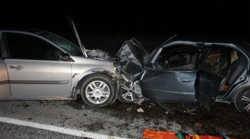 Tekirdağ&acute;da Feci Kaza: 1 &Ouml;l&uuml;, 7 Yaralı