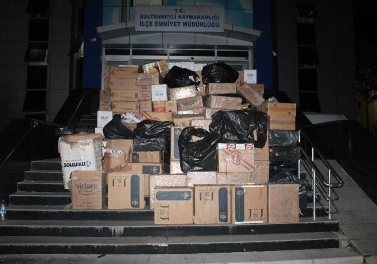 Sultanbeyli&rsquo;de Ka&ccedil;ak Sigara Operasyonu