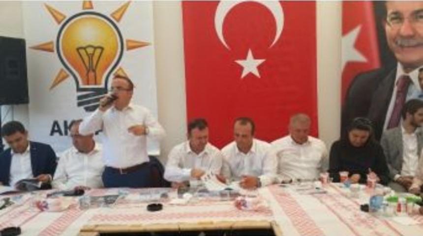 Ak Parti &Ccedil;anakkale Milletvekili Adayları Teşkilat &Uuml;yeleriyle Bayramlaştı