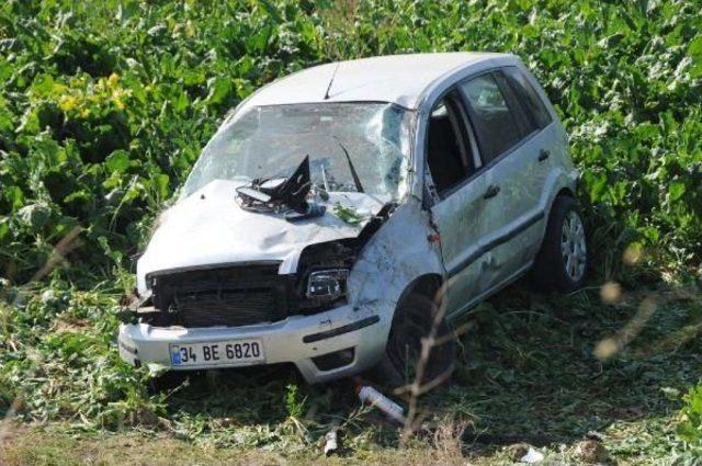 Şarampole Yuvarlanan Otomobilde 5 Yaralı 2