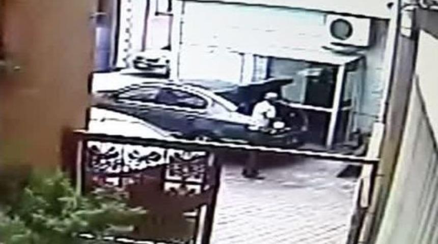 (özel Haber) Bayramlaşmaya Gelen Vatandaşın Otomobilini Böyle Çaldı