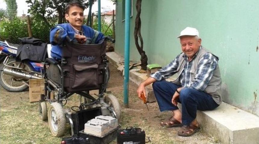 Ak Parti &Ccedil;anakkale Milletvekili Turan&rsquo;dan Engelli Vatandaşa Bayram Hediyesi