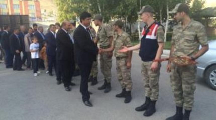 Başkan Sertoğlu, Vatandaşlarla Bayramlaştı