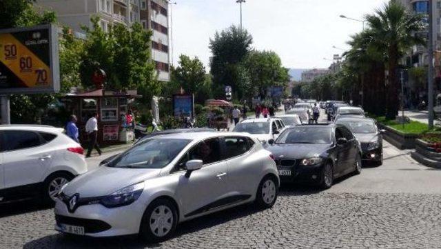 Çanakkale'de Tatilcilerin Dönüş Yoğunluğu Başladı