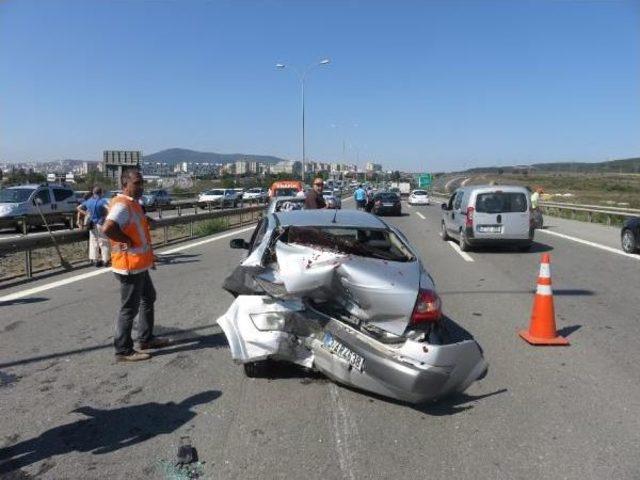 Tem de Zincirleme Trafik Kazası: 8 Yaralı 2