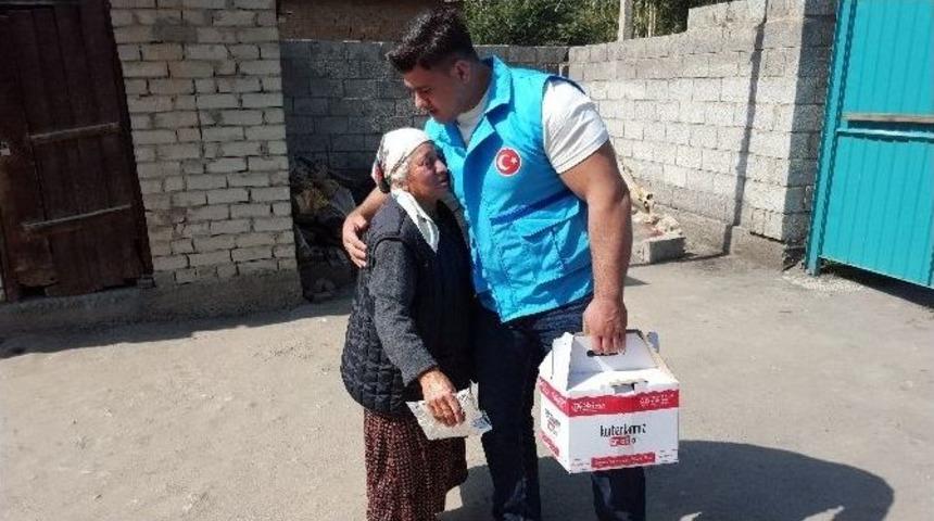 T&uuml;rkiye Diyanet Vakfı 180 Bin 35 Hisse Kurban Keserek İhtiya&ccedil; Sahiplerine Ulaştırdı