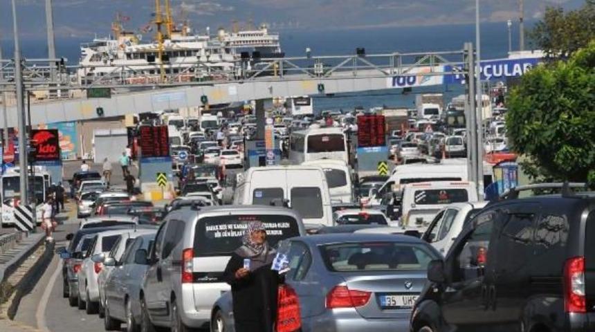 Topcular'da D&ouml;n&uuml;ş Kuyruğu