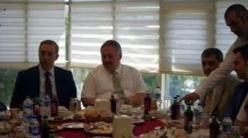 Kırım Heyeti İle 1 Milyar Dolarlık İşbirliği G&ouml;r&uuml;ş&uuml;ld&uuml;