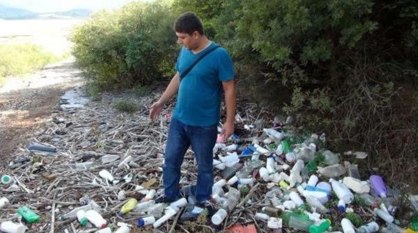 Bayrami&ccedil; Barajı'nda Zehirli Atık Adacıkları