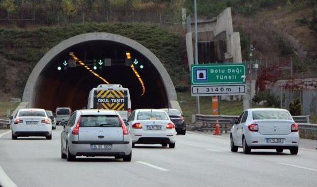 Tatilin Son Gününde Dönüş Yoğunluğu