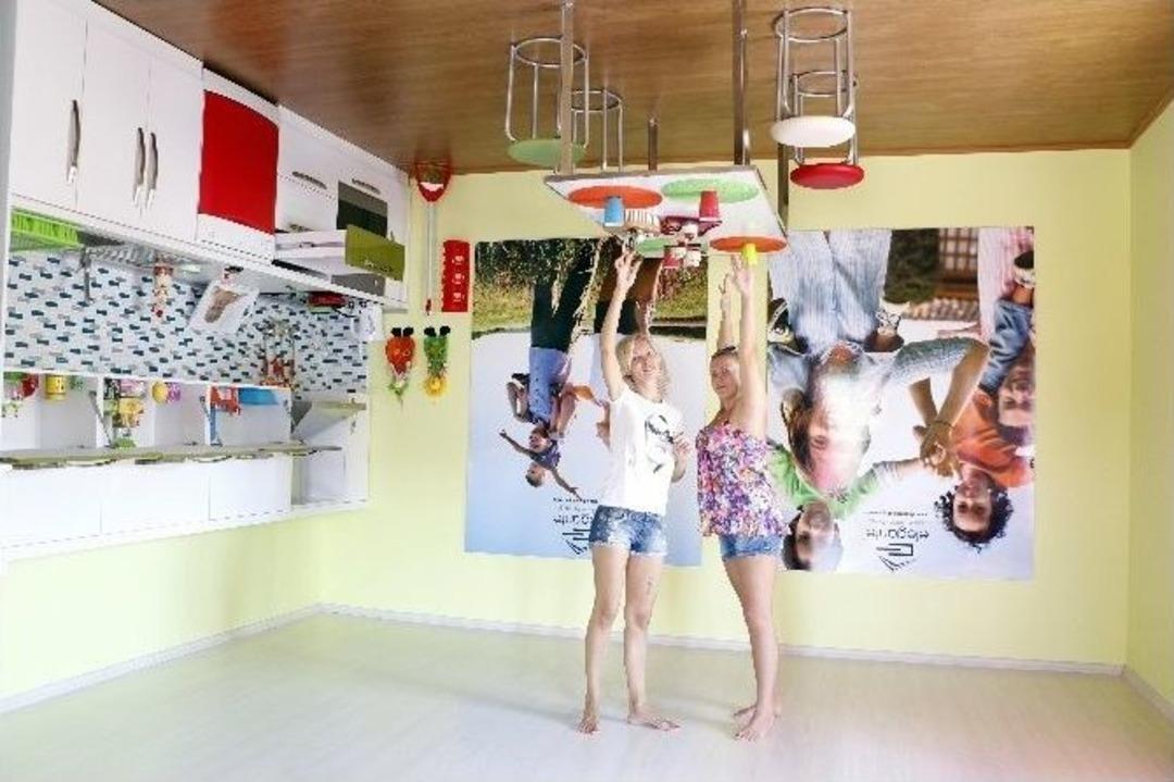 Evdeki Terslik Ziyaret&ccedil;i Akınına Uğradı