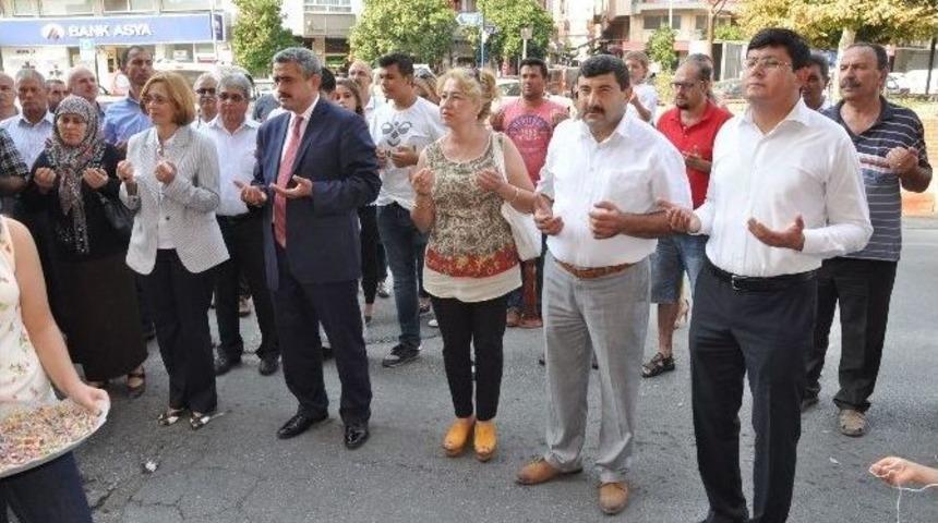 Başkan Haluk Alıcık Ayakkabı Mağazası A&ccedil;ılışına Katıldı