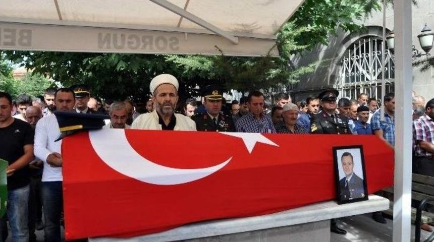 Kazada &Ouml;len Astsubay Toprağa Verildi