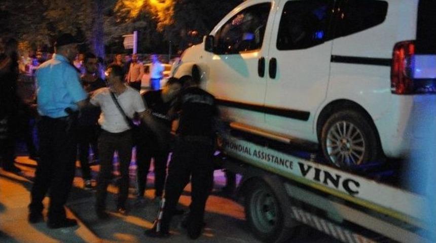 Amasya&rsquo;da Alkoll&uuml; S&uuml;r&uuml;c&uuml;-polis Kovalamacasında Bir Polis Yaralandı