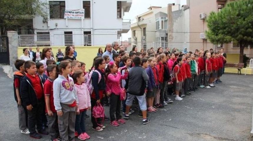 &Ouml;ğrenciler İ&ccedil;in İlk Ders Zili &Ccedil;aldı