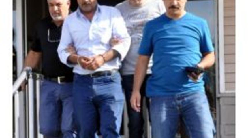 Kahvede Tabancalı Kavga: 2 Yaralı