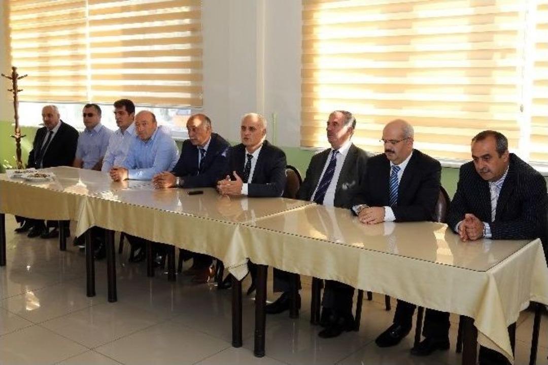 G&uuml;m&uuml;şhane İl &Ouml;zel İdaresinde Bayramlaşma T&ouml;reni Yapıldı