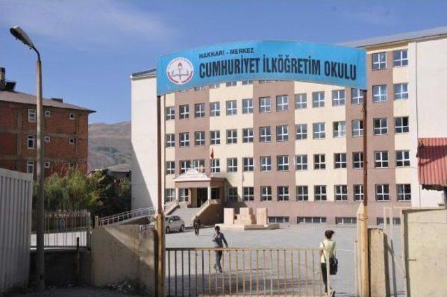 Hakkari de Boykot &Ccedil;ağrısı Nedeniyle Bazı Sınıflar Boş Kaldı 1