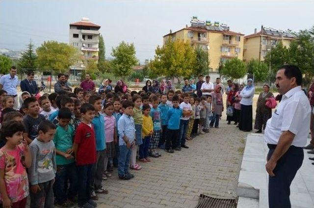 Selendi’de İlk Ders Zili Çaldı