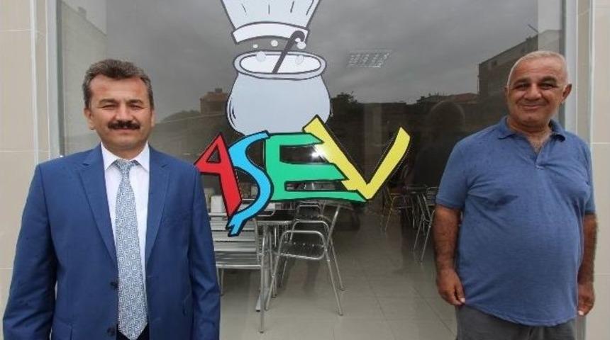 Bozatlı Grubu Saruhanlı&rsquo;da Aşevi A&ccedil;ıyor