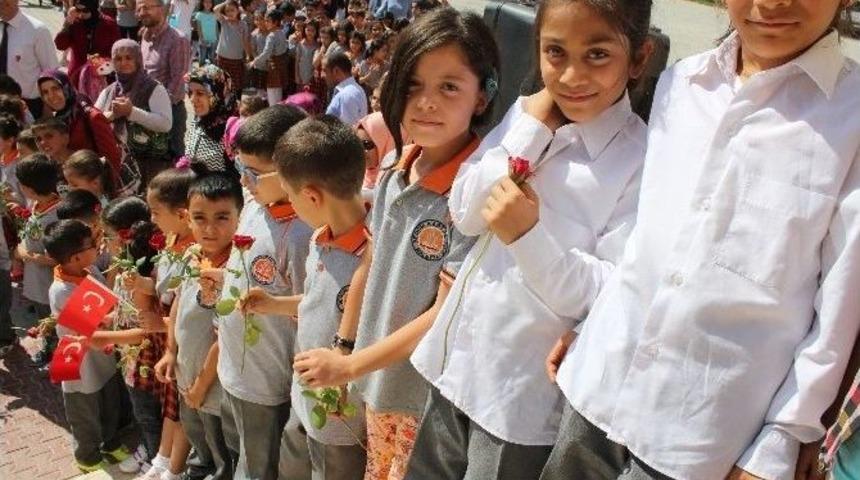 Malatya&rsquo;da 2015-2016 Eğitim &Ouml;ğretim Yılı Başladı