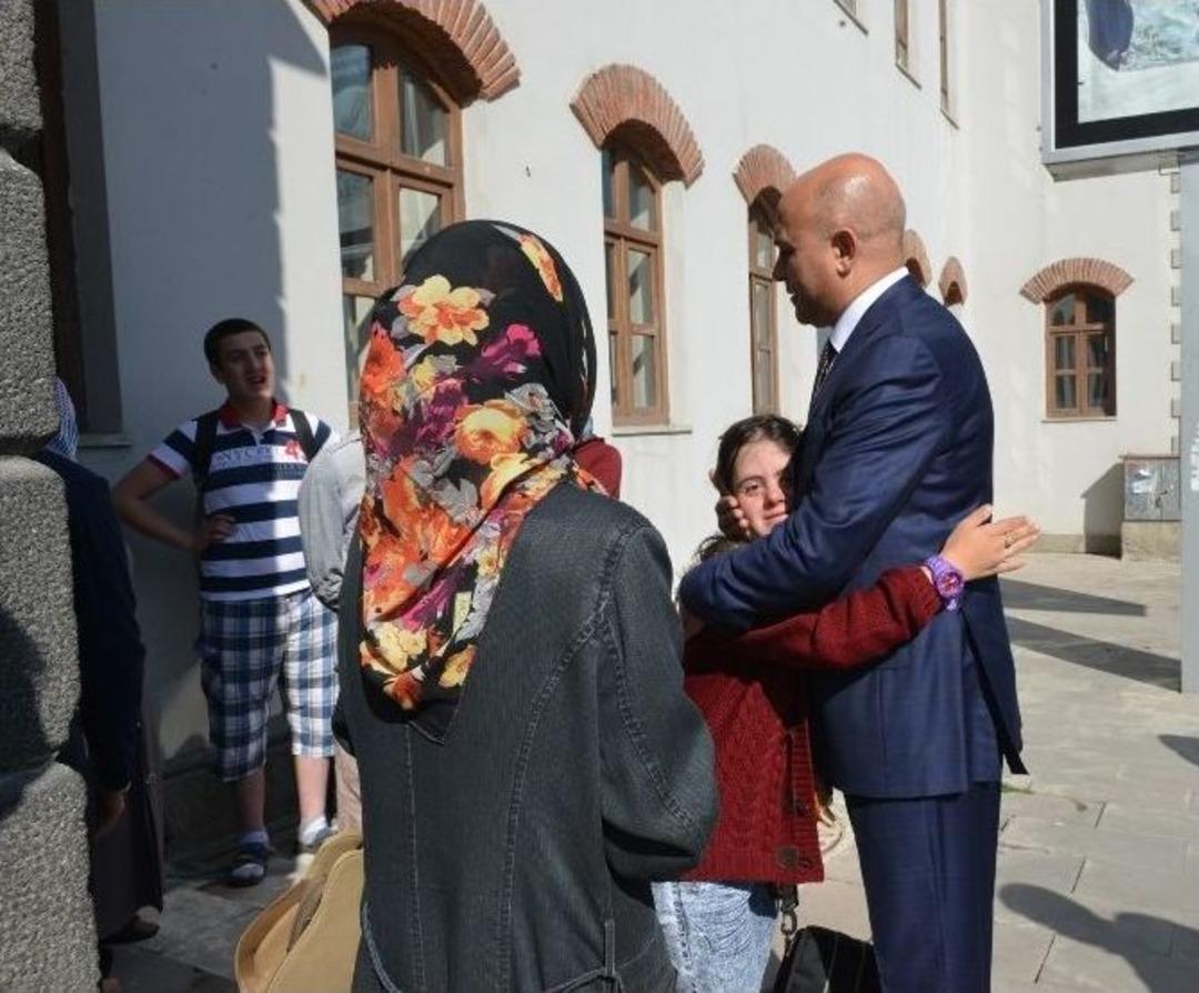 Zihinsel Engellileri, Korkut Yolcu Etti