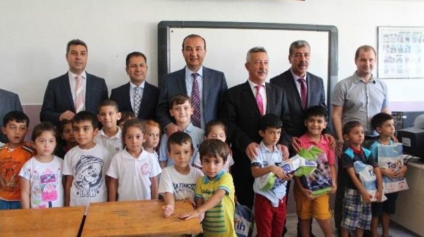 Ceyhan&rsquo;da Eğitim &Ouml;ğretim Yılı T&ouml;renle Başladı