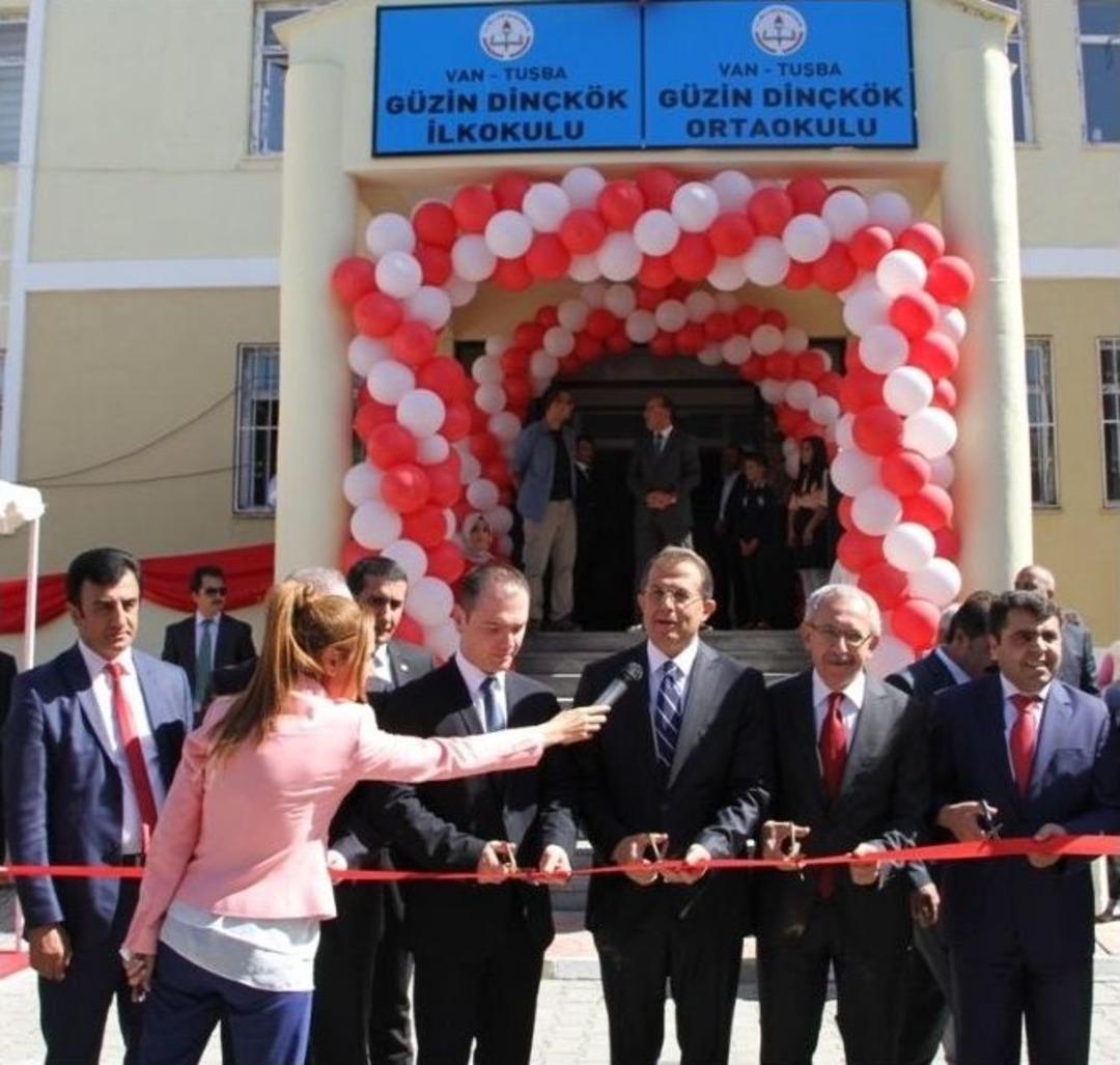Van&rsquo;da İlk Ders Zili &Ccedil;aldı