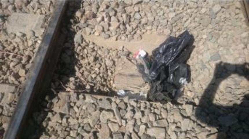 Tren Raylarına D&ouml;şenen Patlayıcı İmha Edildi