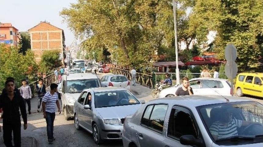Bartın&rsquo;da Trafik Yoğunluğu