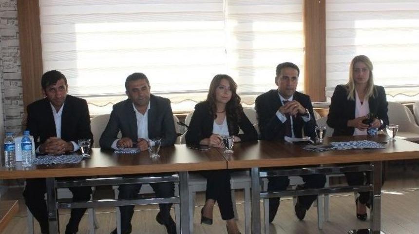 Hdp Adaylarından Basın Toplantısı