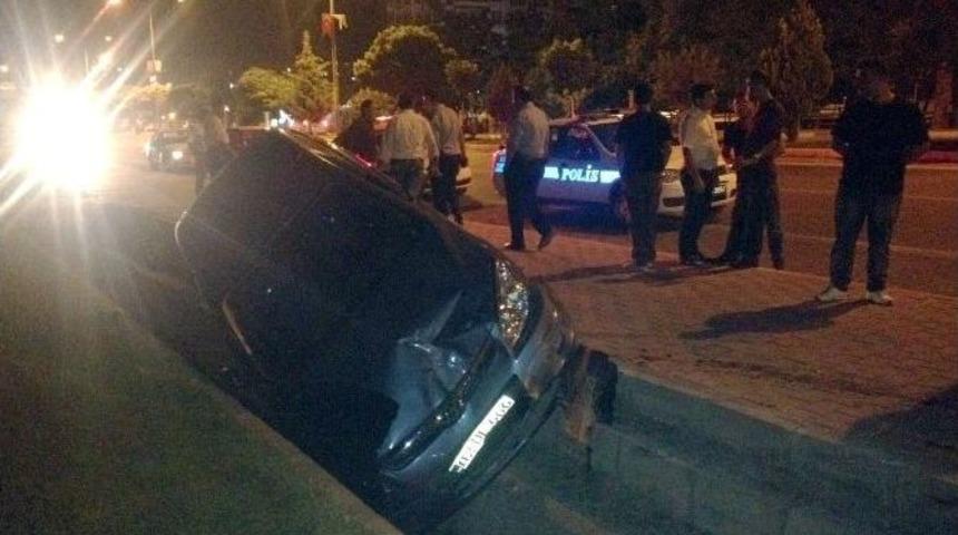 Besni&rsquo;de Otomobil Kanala U&ccedil;tu