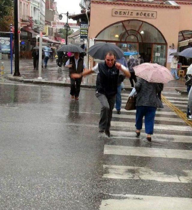 Edirne’De Yağmur Etkili Oldu