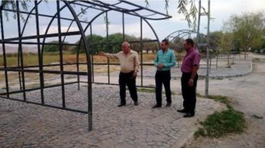 Sultan Sazlığında &Ccedil;evre D&uuml;zenlemesi