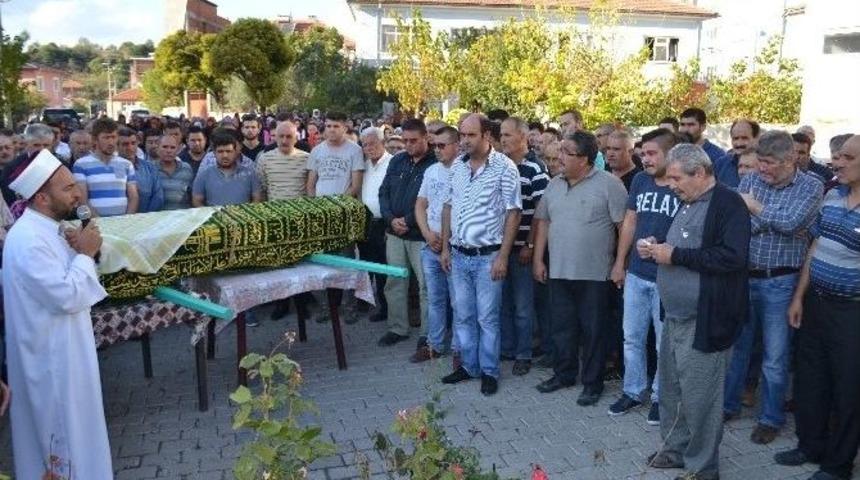 Acar Ailesinin Acı G&uuml;n&uuml;