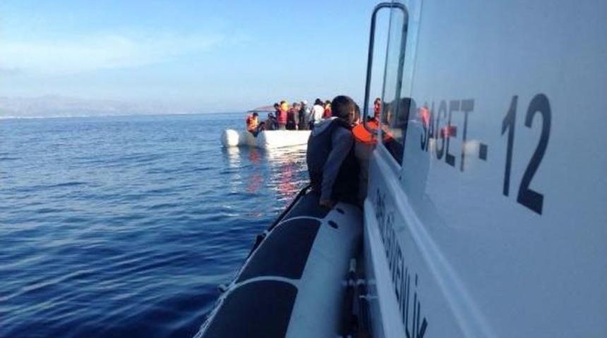 Yunan Adalarına Akın Bayramda Da S&uuml;rd&uuml;