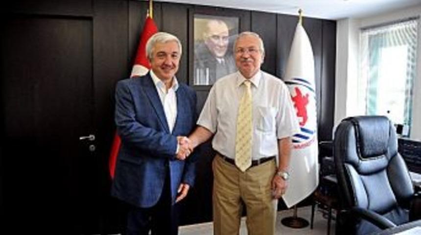 İlahiyat Fakültesinde Devir Teslim Töreni