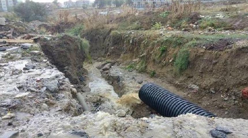 Sağanak Yağış Tekirdağ&rsquo;I Fel&ccedil; Etti